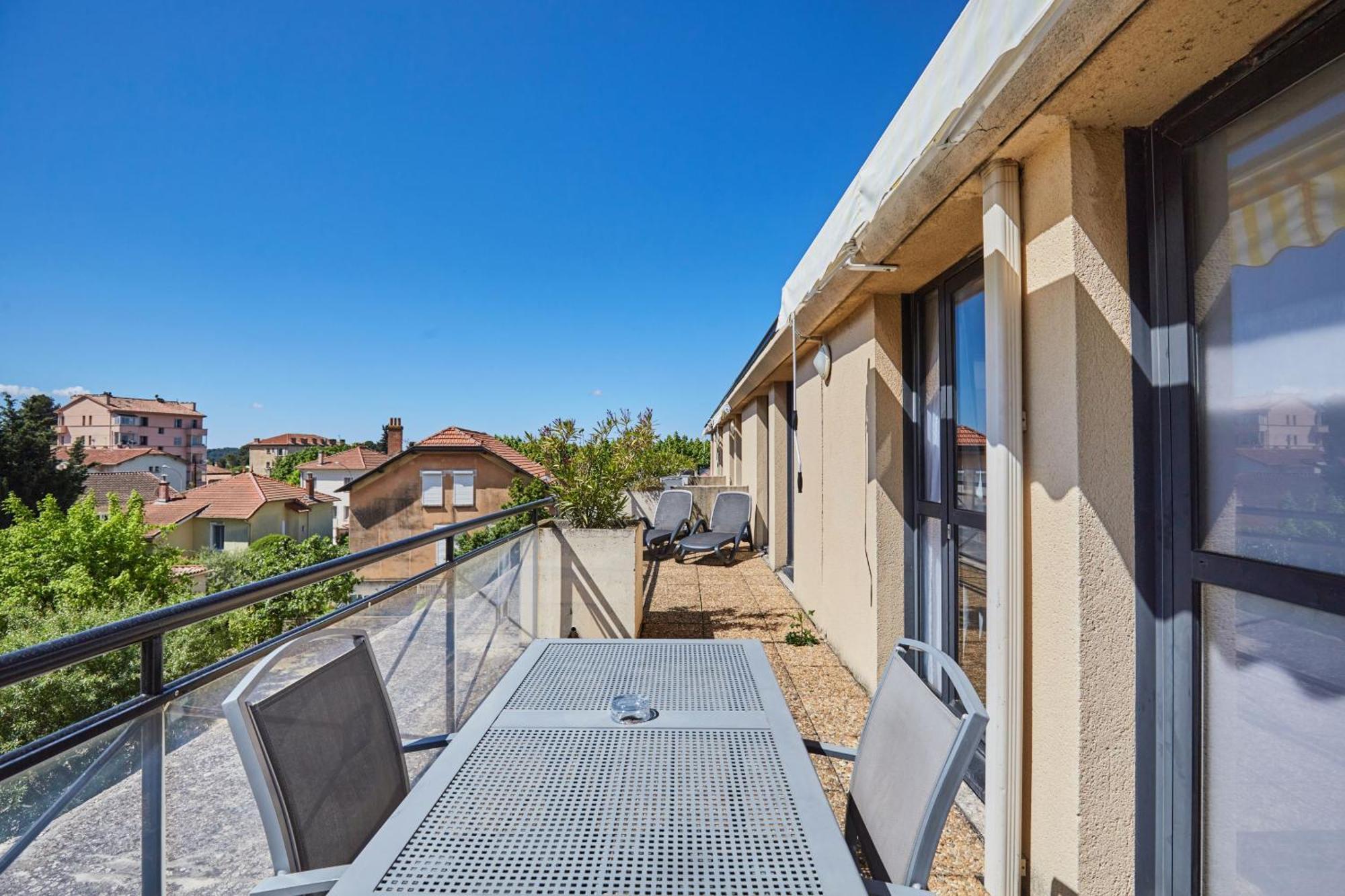 Appart Hotel Odalys City Aix En Provence Les Floridianes Aix-en-Provence Exterior foto
